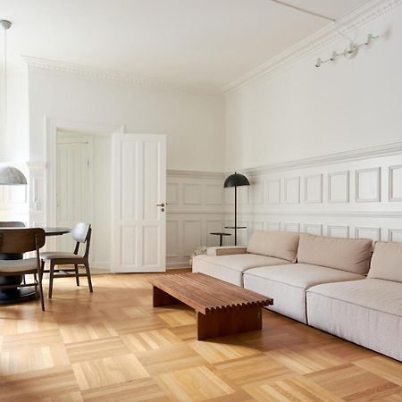 Spacious 3 Bedroom Manor Flat Next To Tivoli Copenhaga Exterior foto