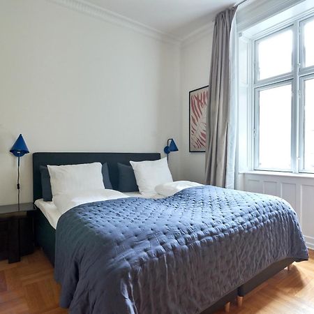 Spacious 3 Bedroom Manor Flat Next To Tivoli Copenhaga Exterior foto