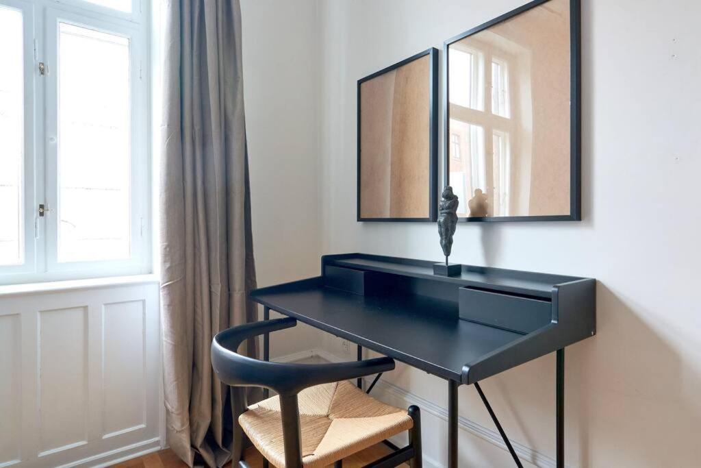Spacious 3 Bedroom Manor Flat Next To Tivoli Copenhaga Exterior foto