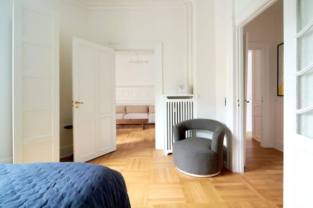 Spacious 3 Bedroom Manor Flat Next To Tivoli Copenhaga Exterior foto